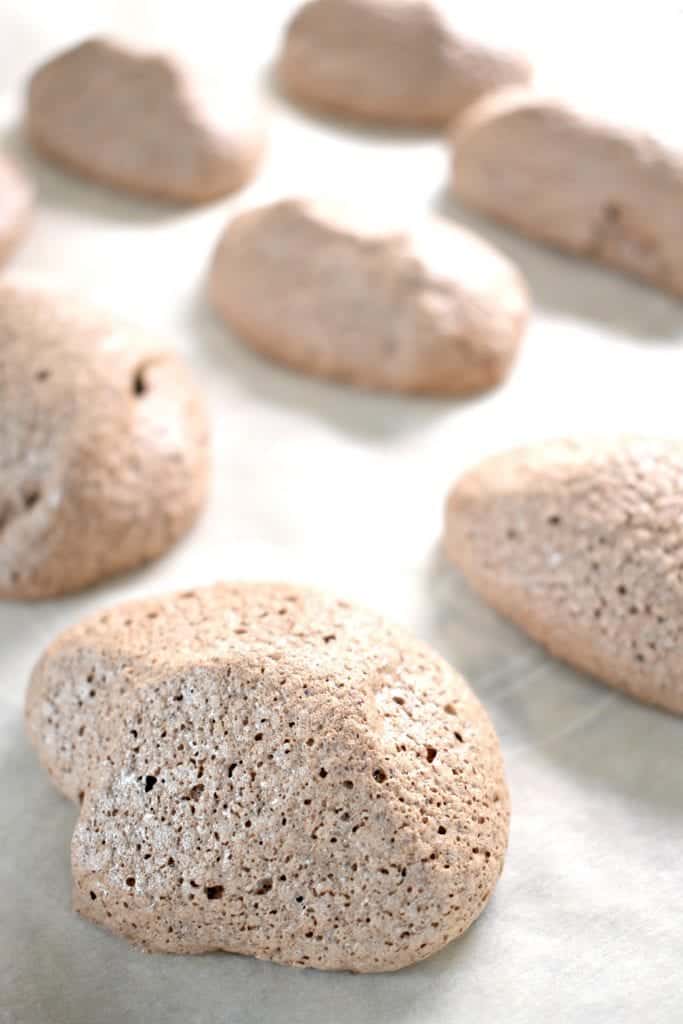 Want an easy cookie recipe that will be different from the others that you will find this holiday season? These Easy Chocolate Meringue Cookies only need 5 ingredients and can be made quickly. #chocolatemeringue #cookierecipe #easycookierecipe #homemademeringues