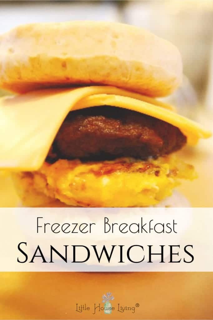 Are you looking for a quick breakfast on the go? These Freezer Breakfast Sandwiches are easy to make and put away so that you can always enjoy a deliciously healthy, hearty and homemade breakfast. #freezermeals #freezerbreakfastideas #freezerbreakfastsandwiches #breakfastsandwiches