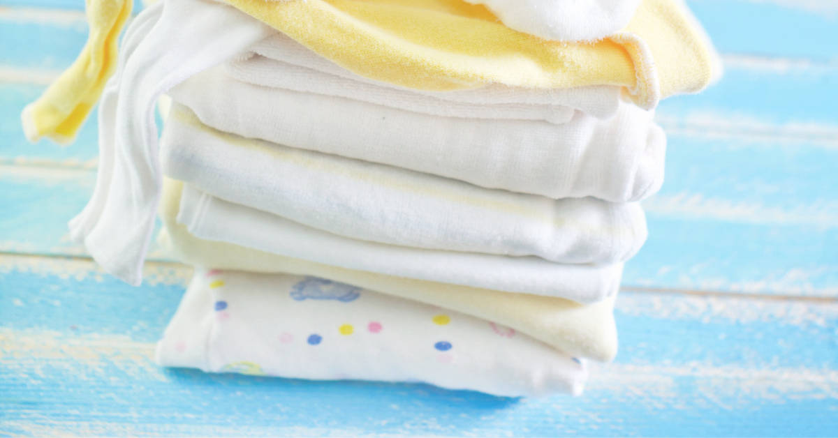 Homemade Baby Wipes Tutorial - Make Your Own Cloth Wipes