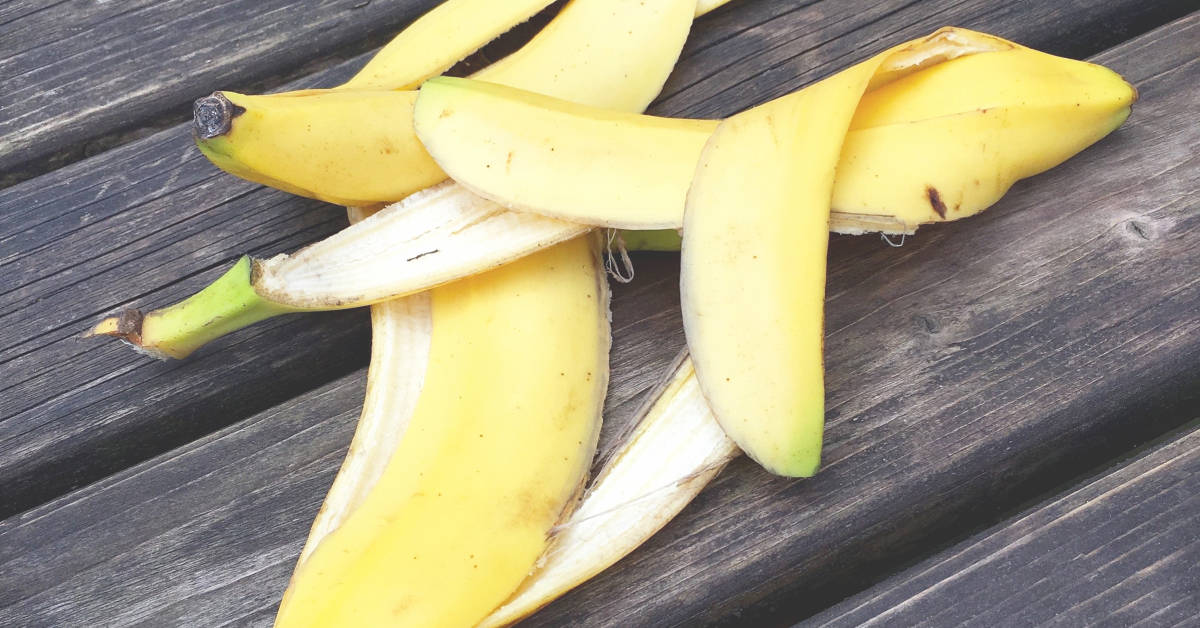 Amazing Banana Peel Uses - Ways to Use Banana Peels