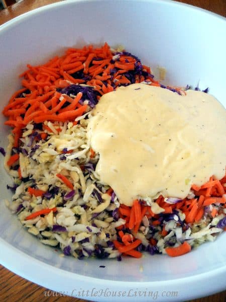 How to Make Coleslaw From Scratch