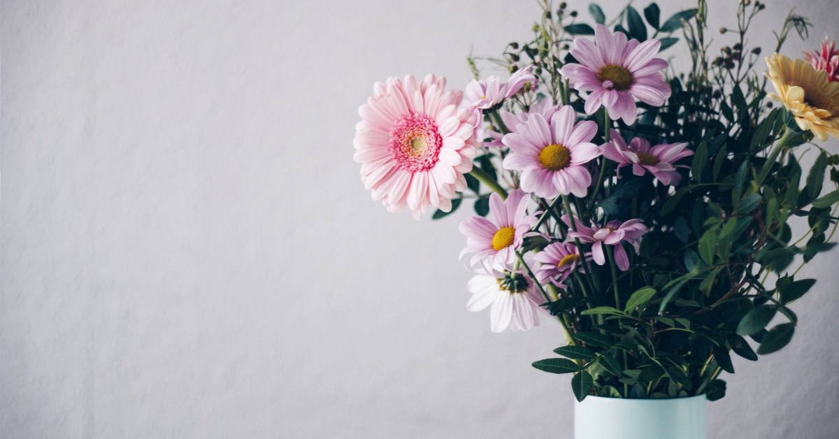 Simple Welcome Ideas for Guests - Little House Living