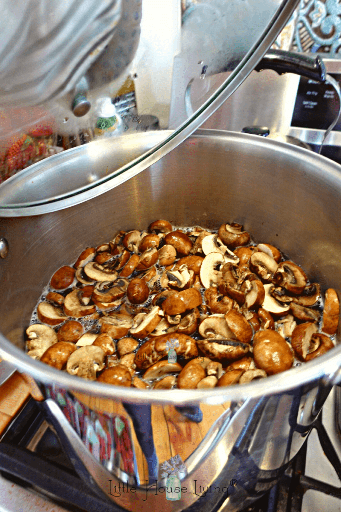 Boiling water mushrooms