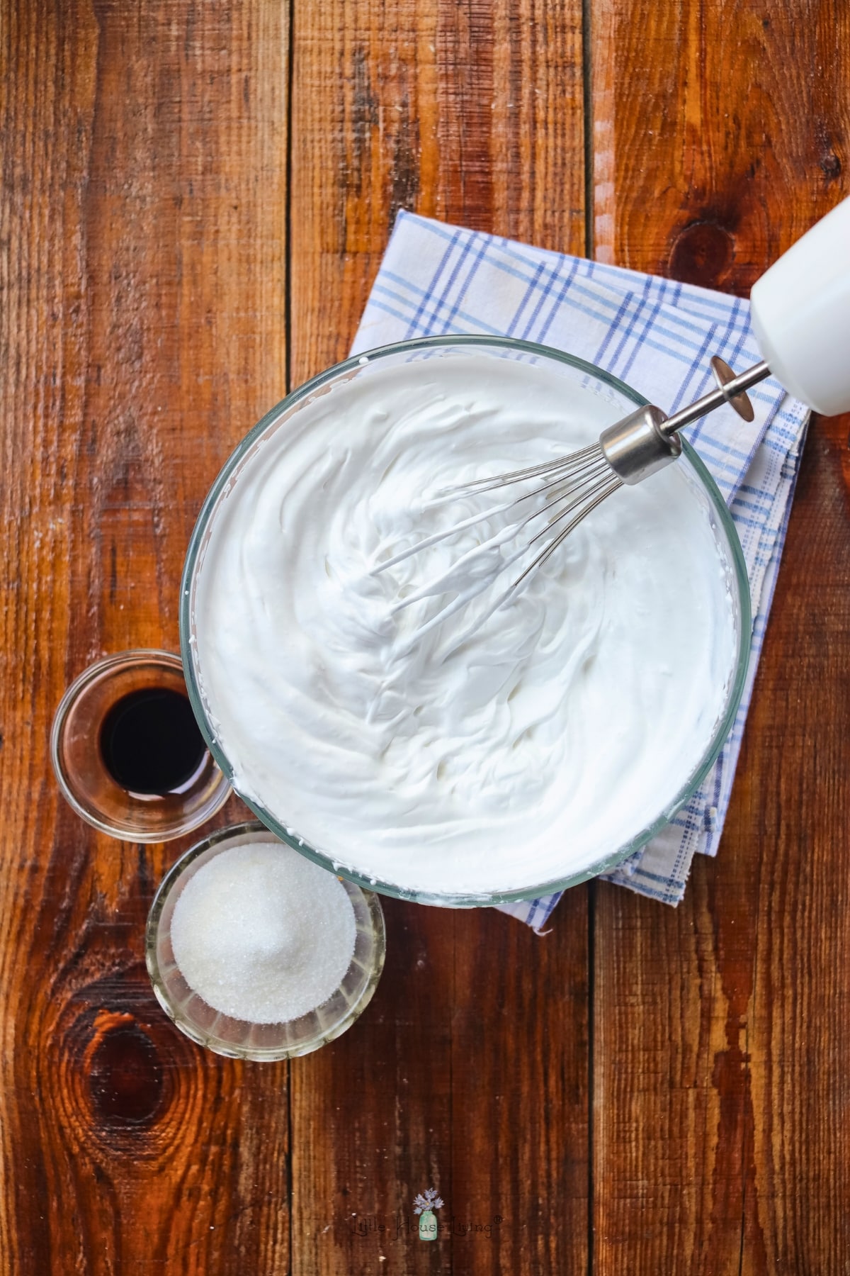whipping heavy whipping cream with an electric hand mixer