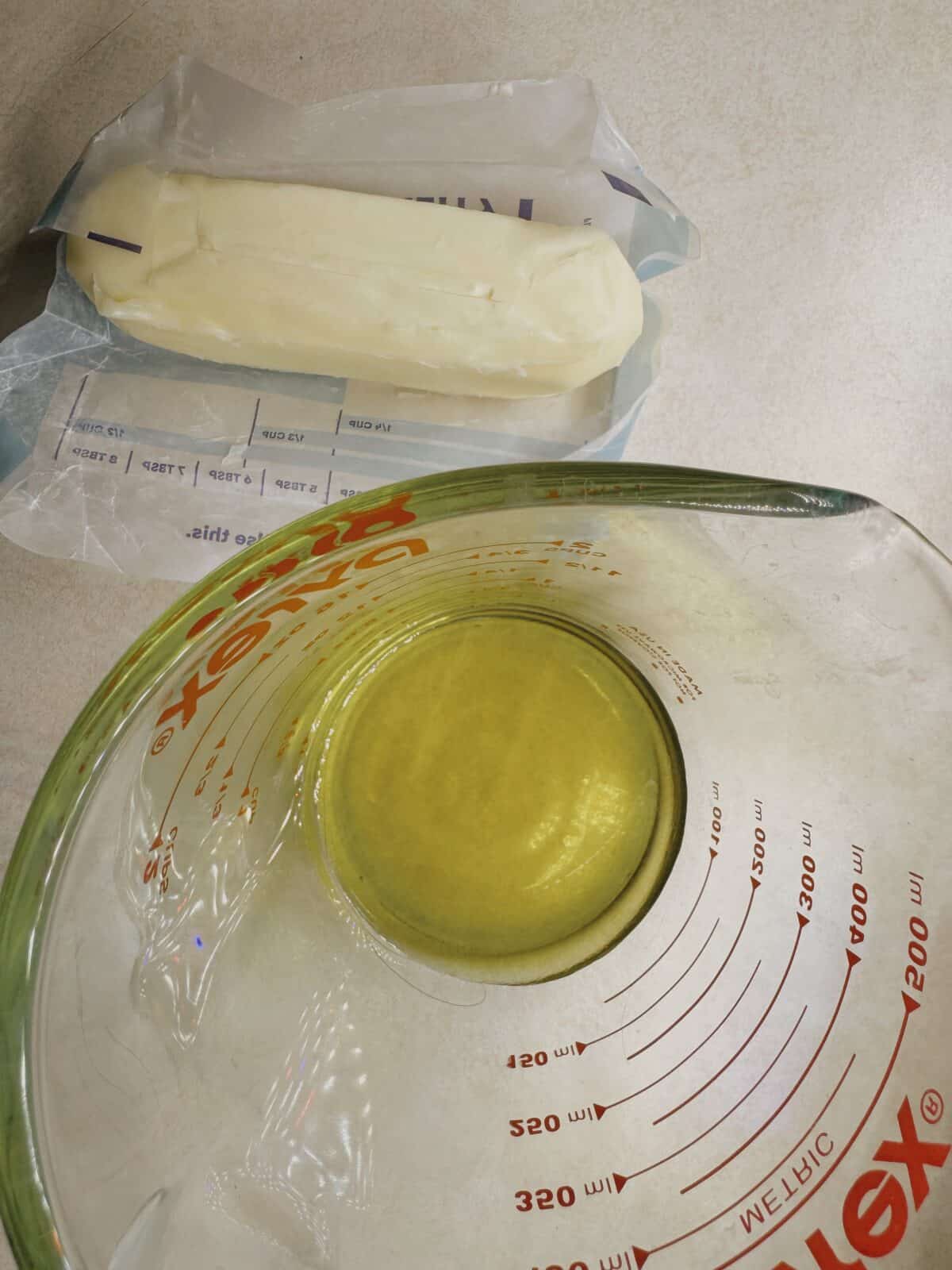 ingredients in spreadable butter